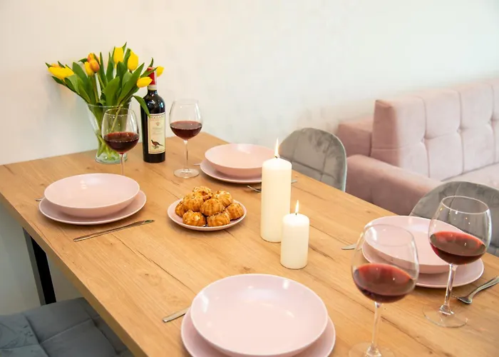 Maya's Flats & 48 - Szafarnia 아파트 *