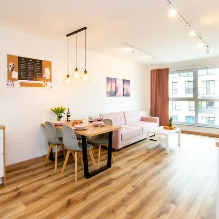 Maya's Flats & 48 - Szafarnia Gdaňsk