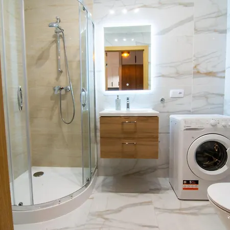 Maya's Flats & 48 - Szafarnia Gdaňsk