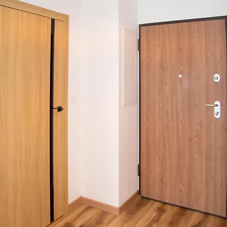 アパート Maya's Flats & 48 - Szafarnia