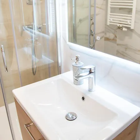 アパート Maya's Flats & 48 - Szafarnia グダニスク