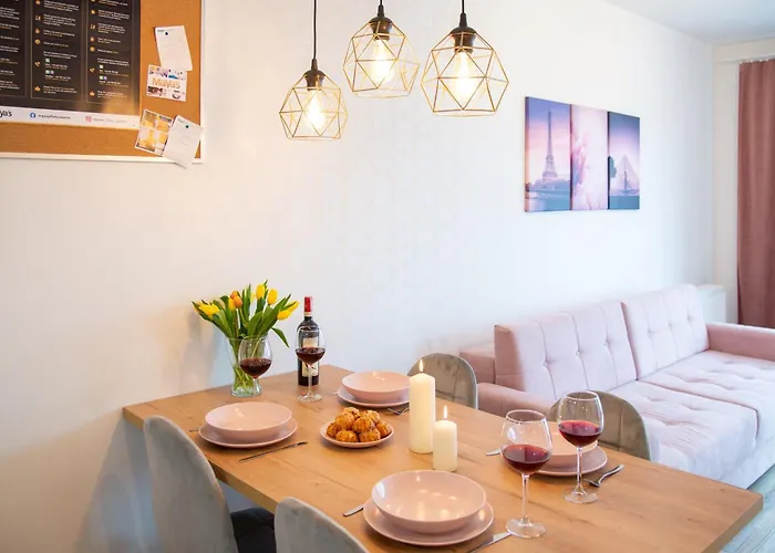 Maya's Flats & 48 - Szafarnia Gdańsk